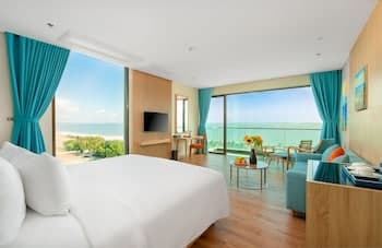 Sala Grand TuyHoa Hotel