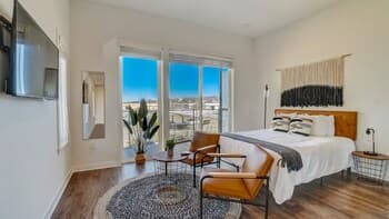 FRONTDESK Lakeview Green Apts Birmingham