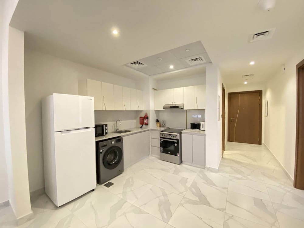 Lux BnB 2BD Canal Views Business Bay