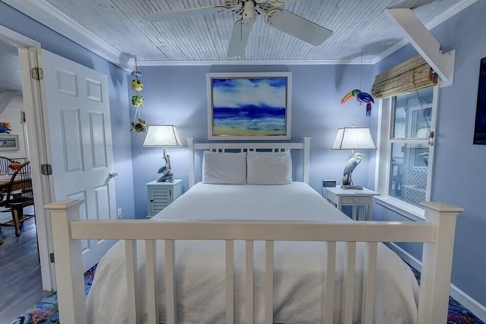 Ashby House 2 Bedroom Home by Redawning