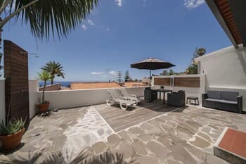 Ground Floor House in Garajau, Terrace Vila