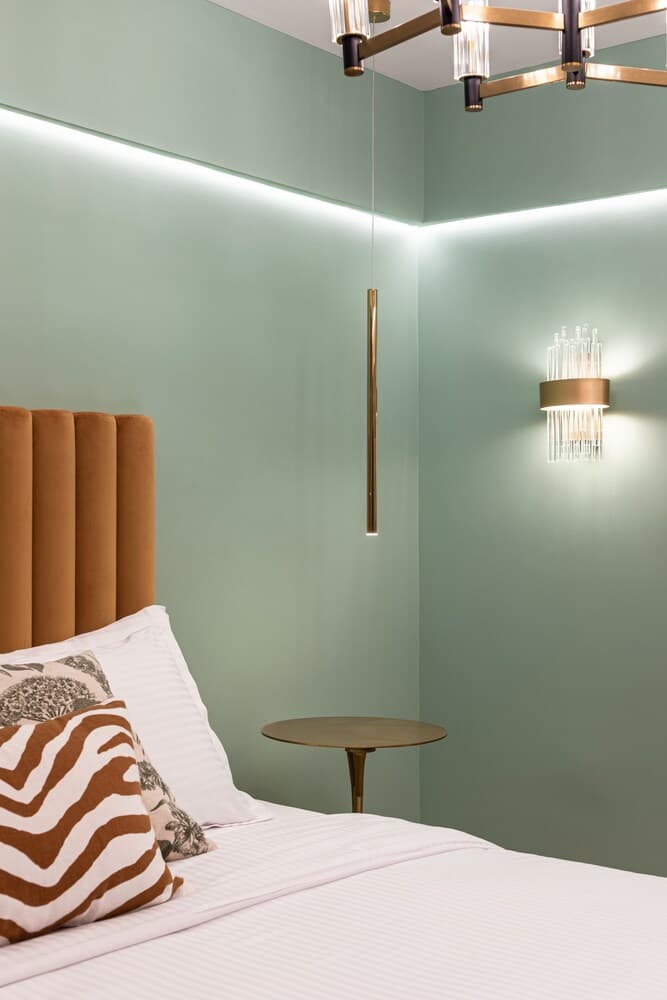 HOLT - All Hemingway's Loves