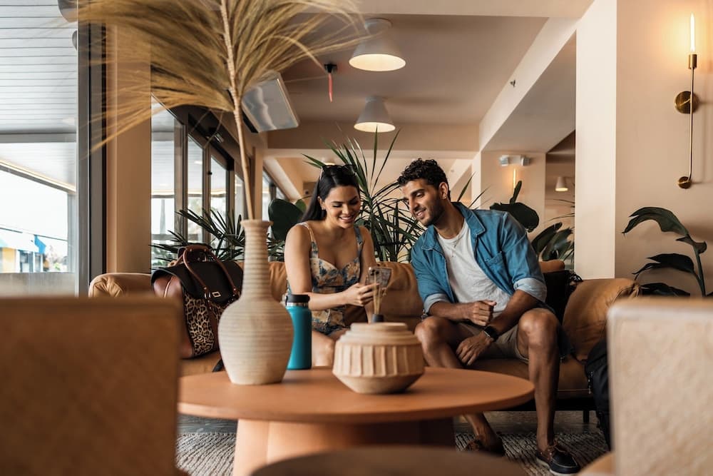 HiBird- Apartment and Suites Hotel