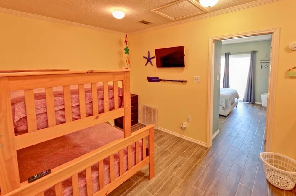 Dolphin 23 2 Bedroom Condo by RedAwning