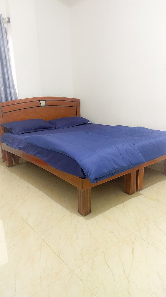 Pearl Valley Residency