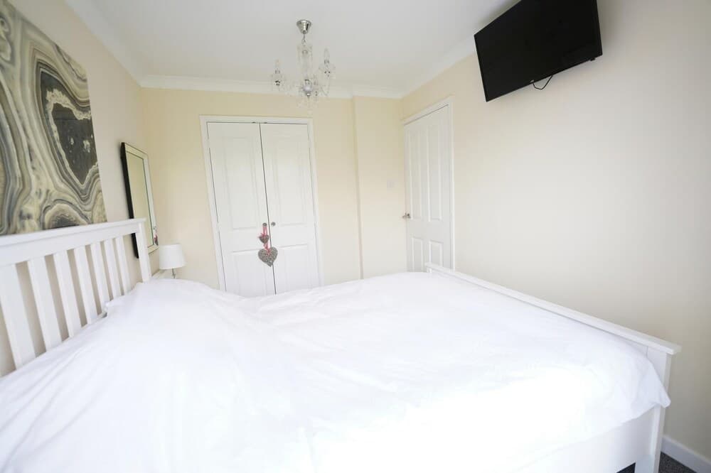 NEW Unique 2BD Detached Bungalow Burnham-on-sea