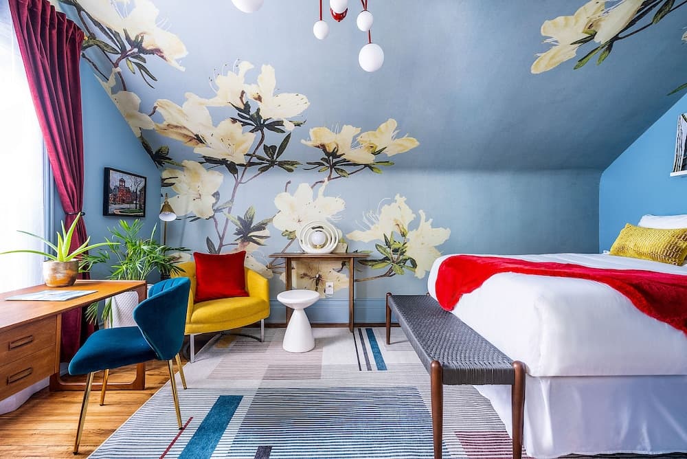 11 Rooms Boutique Hotel