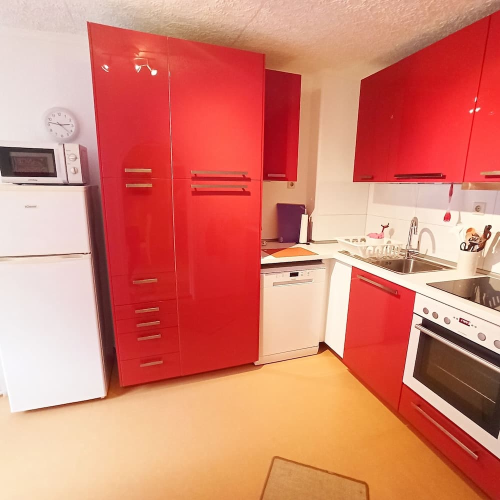 2 Bed Apt Sleeps 5 - Rooftop Terrace, Wifi