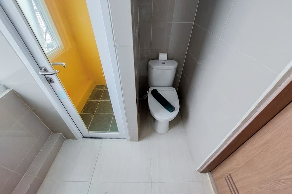 Comfort and Cozy Studio Apartment at B Residence