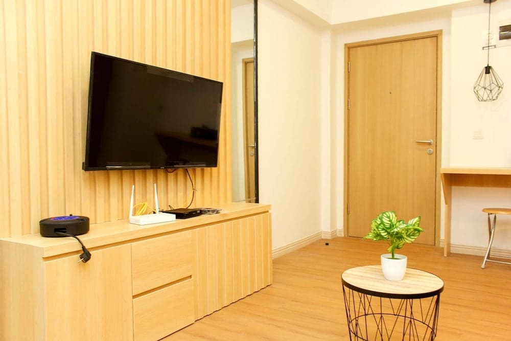 Golden Osaka 2BR Apartment at Meikarta Apartment