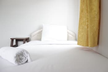 Spacious 2BR Apartment at Pinewood near JATOS