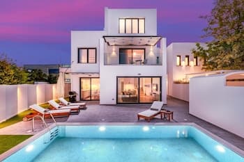 5star Villa Harmony w pool + Gym + Spa + Sauna