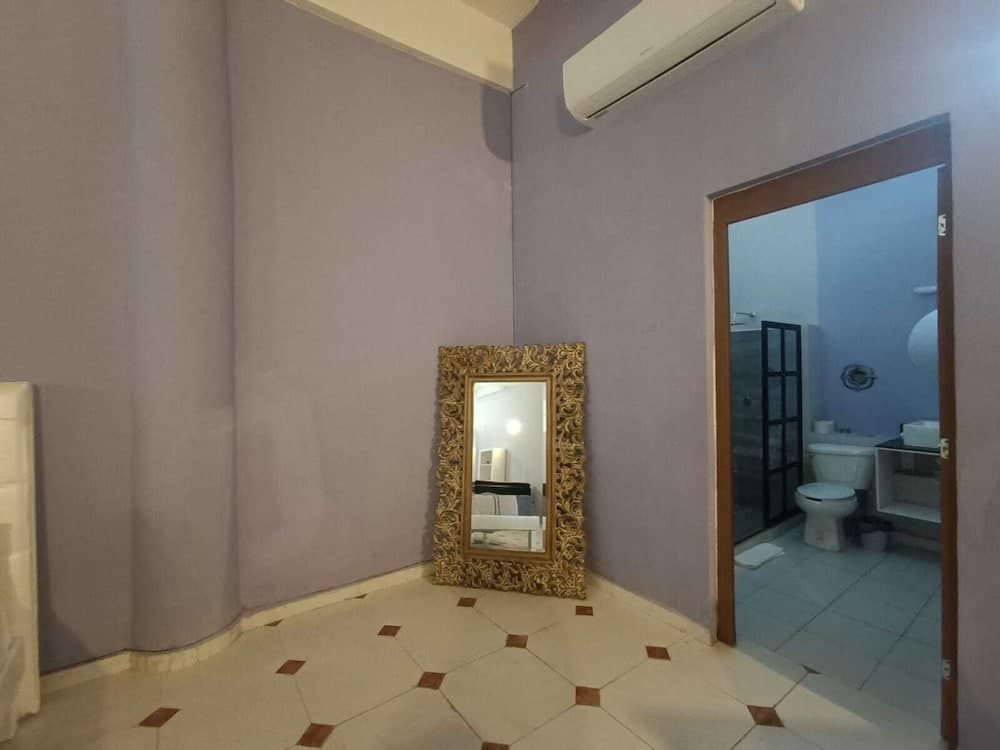 Cozy studio across from the Ocean E12