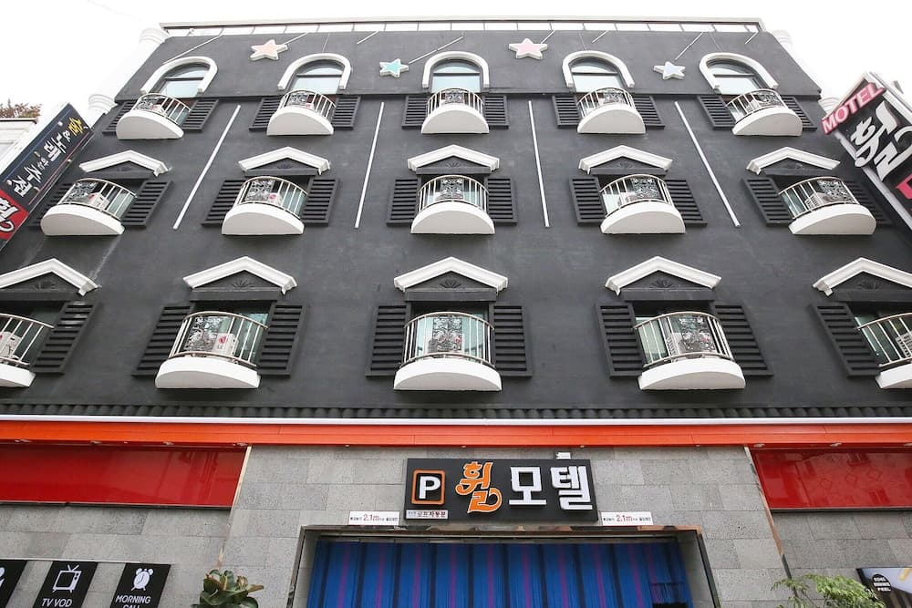 hotel image