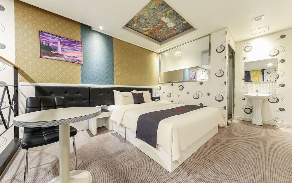 Wanju Geogi Self Check-in Motel 1