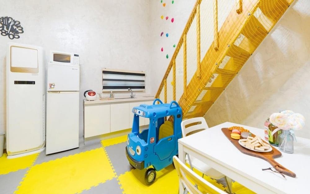 Gapyeong Kkori Star Kids Pool Villa