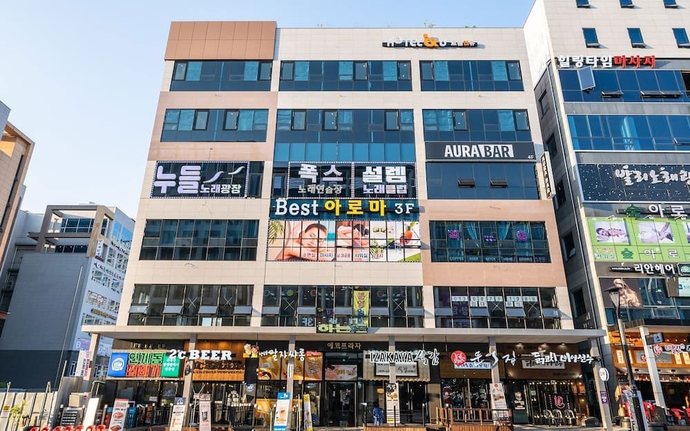 hotel image