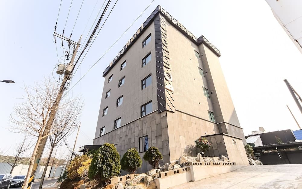 hotel image