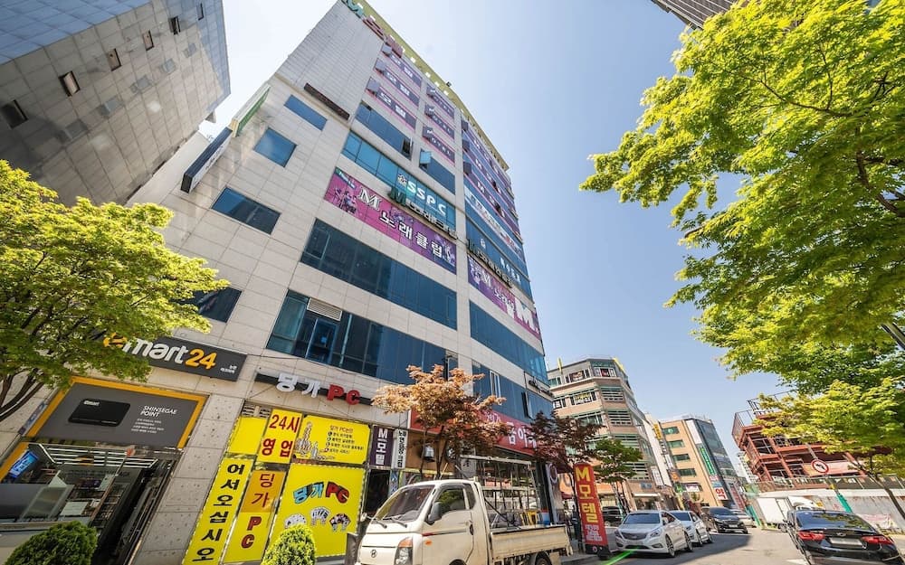 hotel image