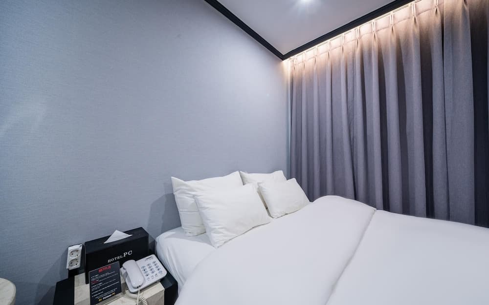 Seongnam Self Check in Hotel PC