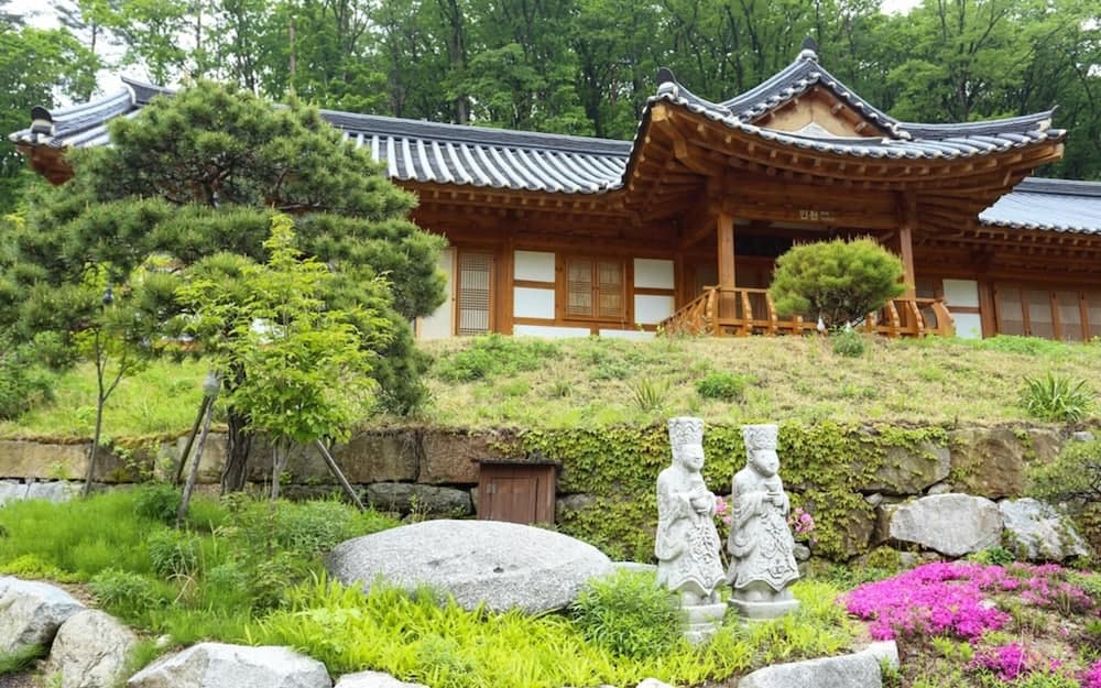 Pyeongchang Goryeogoong Hanok Hotel