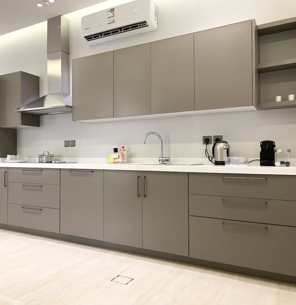 EWa Almughrzat District