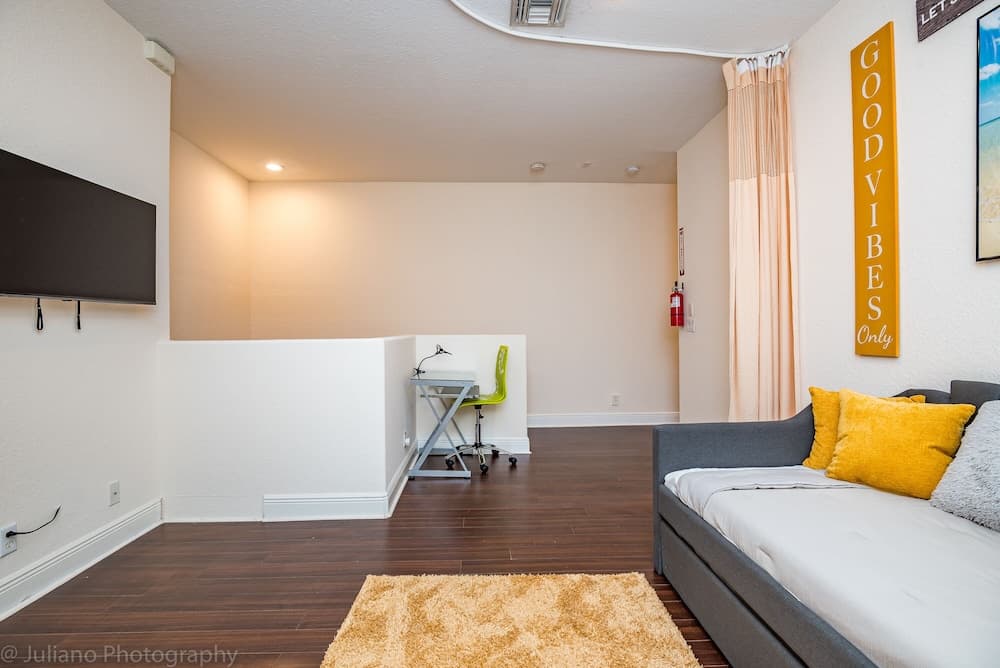 Las Olas Maison de Ville Near Fort Lauderdale Beach