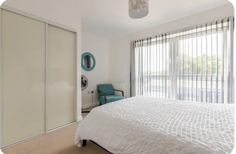 Stunning Modern Apartment in Rochester, England