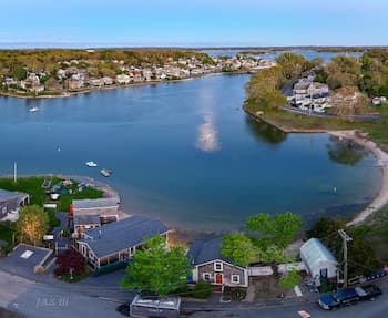 The Onset Beach Compound-Cape Cod Beach Resort & Oceanic Habitat
