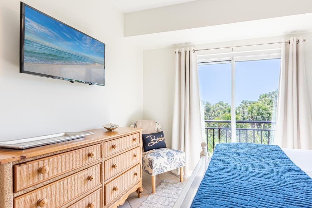 Westwinds 4718 Flr2 2BR 2BA 7