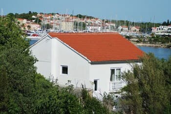 Charming Holiday House Antique, Sleeps 7