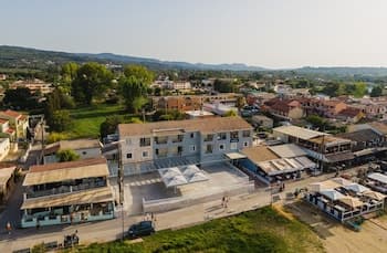 Aqua Luxury Suites Roda