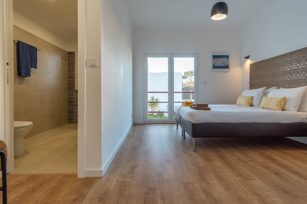 LV Premier LA2 Pool AC Garden sea View