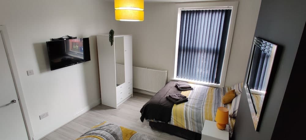 Homebird Property - Ashton House