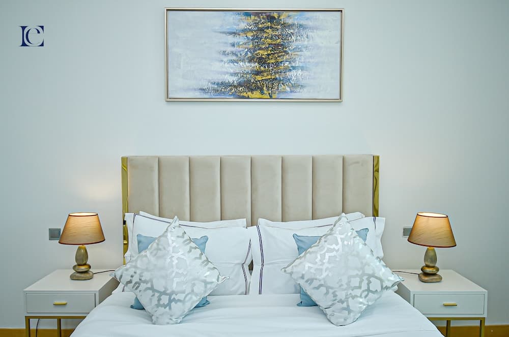 Palm Jumeirah's Spectacular Ocean-View Apartment - NBT