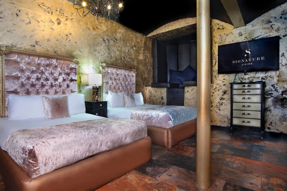 Signature Living Bold Street Apartments