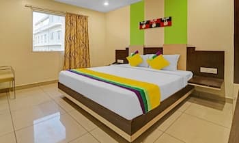 Itsy By Treebo - G Square