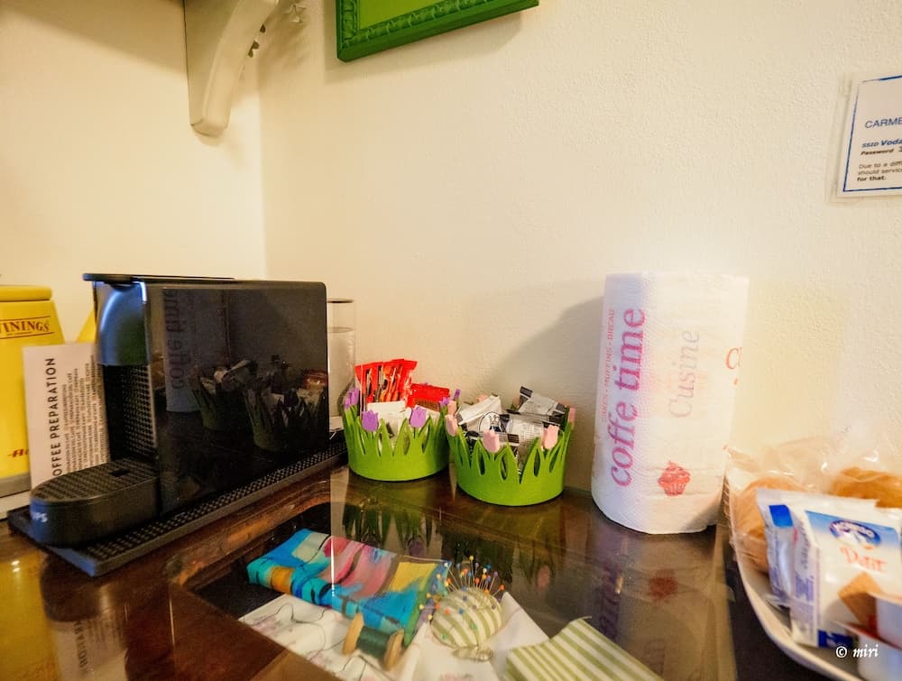 Carmelina Tiny Village Room