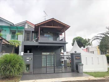 OYO 90476 Casa Azlinda Muslim Homestay I