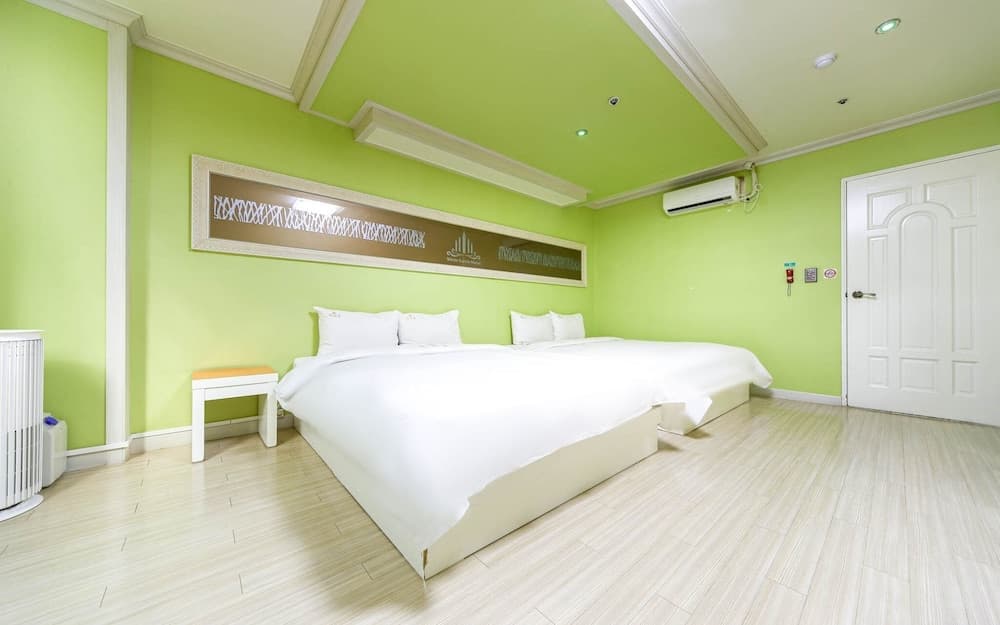 Andong Okdong Hayanseong