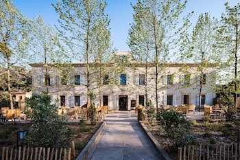 Le Hameau des Pesquiers Ecolodge, Curio Collection by Hilton