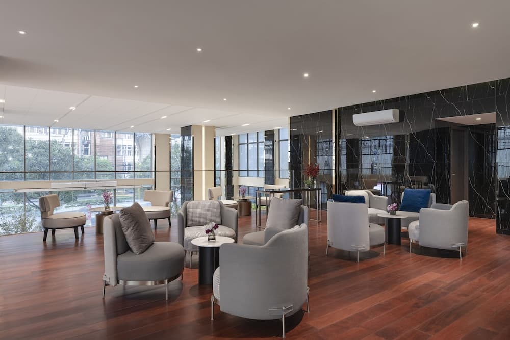 Ramada Plaza by Wyndham Bangkok Sukhumvit 48