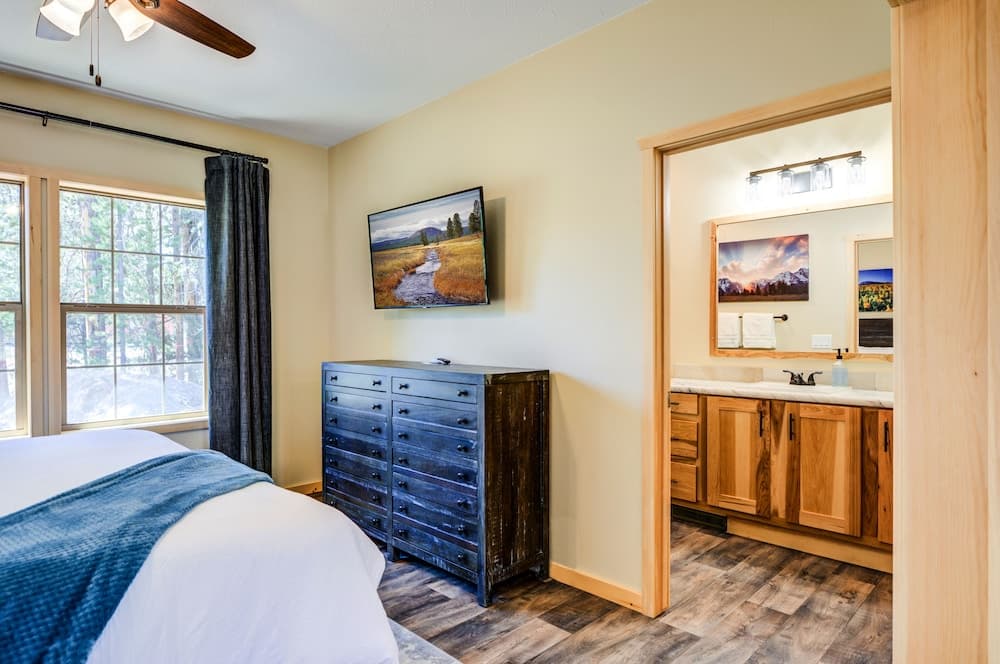 Shepherd Family Retreats- Bear Cub