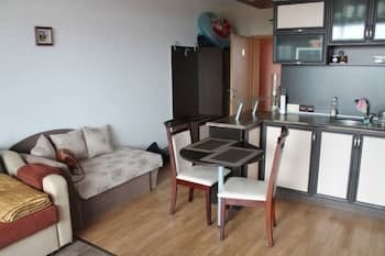 4Star Top Floor Apartment With Sea Views