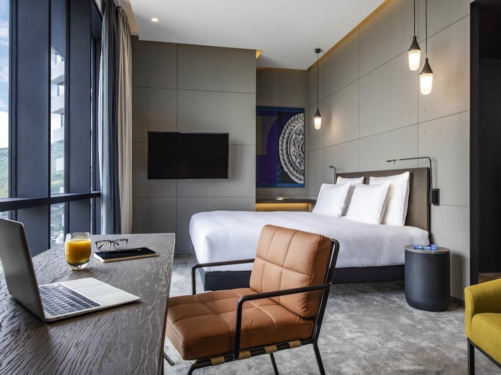 Pullman Tbilisi Axis Towers