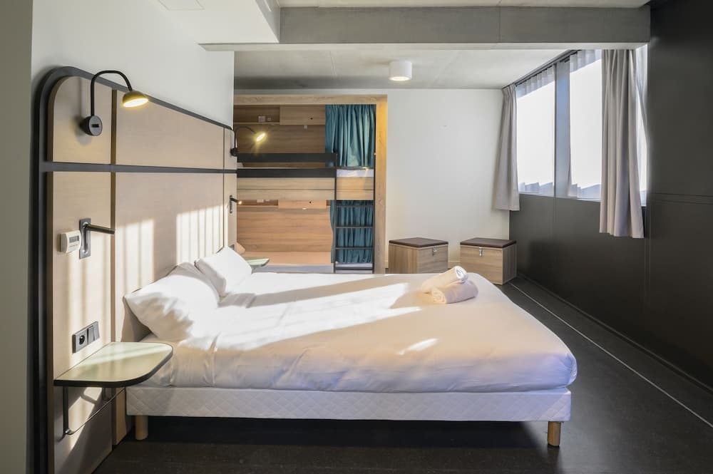 The People Paris Marais