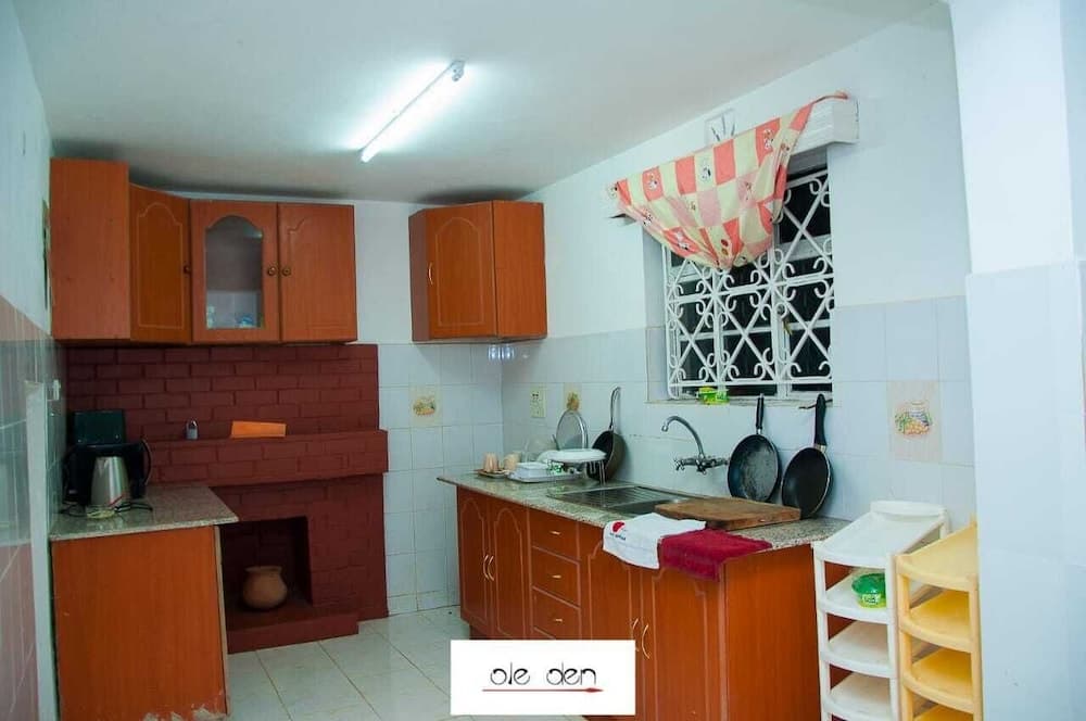 Stay.Plus Ole Den Party House Kajiado