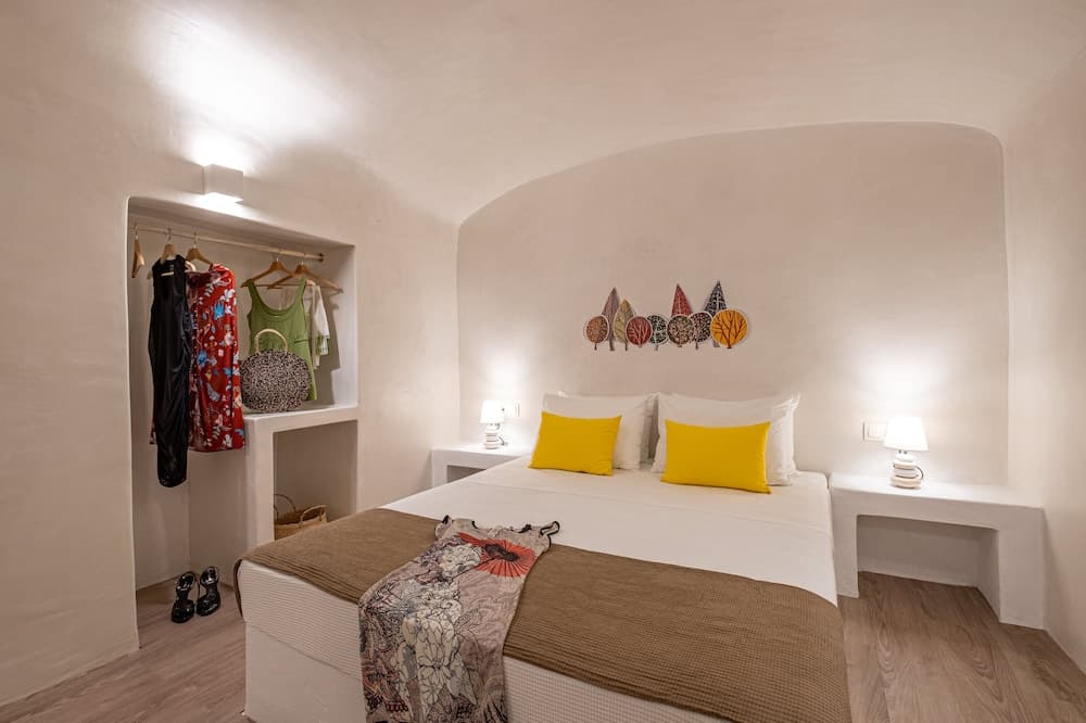 White Orchid Cave House & Studio