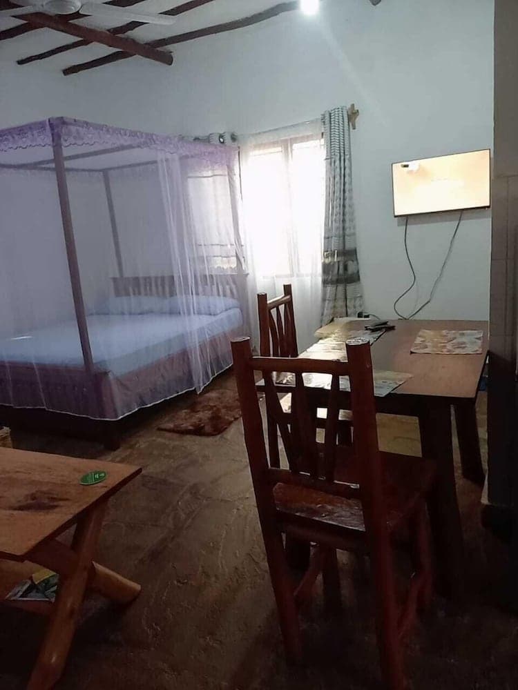 Stay. Plus Darad Homes Diani