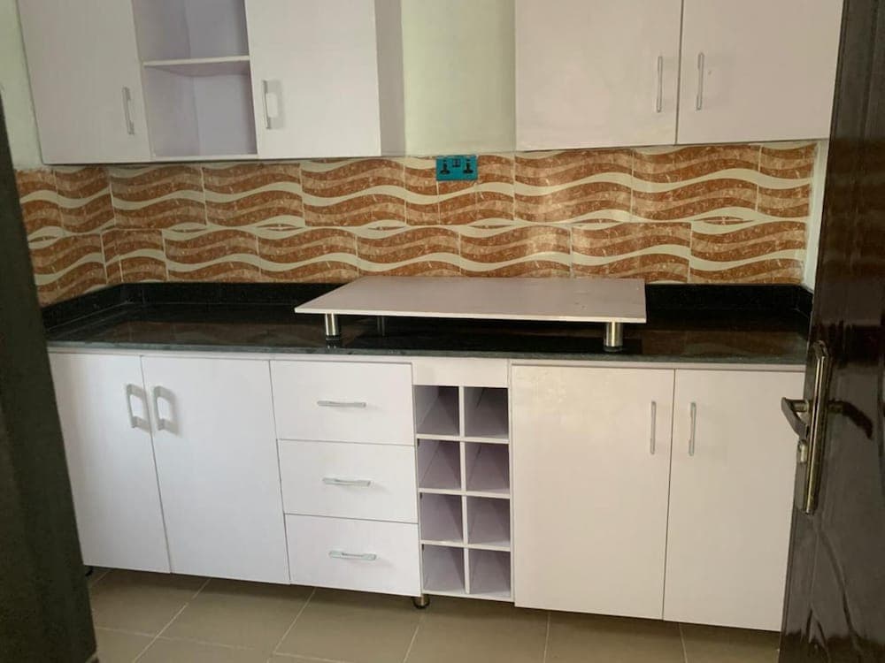 Beautiful 2-bed Apartment in Badore, First Unity